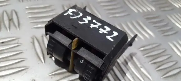 Volkswagen Touran I Headlight level height control switch 1T0941333