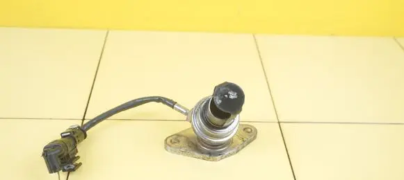 Toyota Avensis T270 EGR valve line/pipe/hose N47C16A