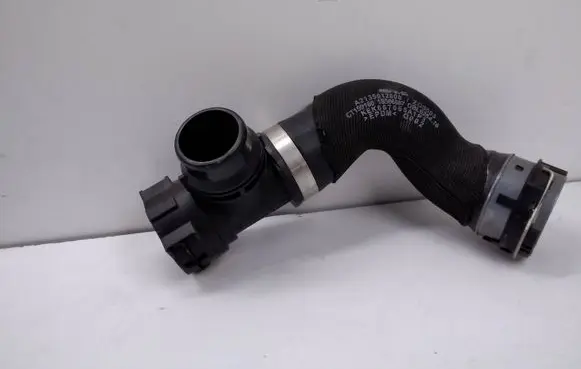 Mercedes-Benz E W213 Engine coolant pipe/hose A2135012800 135012800