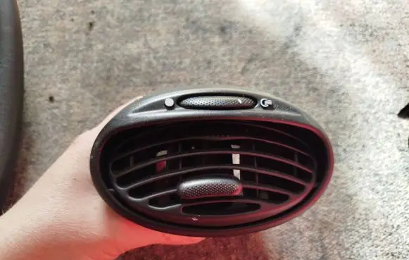 Ford Focus Dash center air vent grill 98AB19893 98AB19893AKK D1B1AR66ZA
