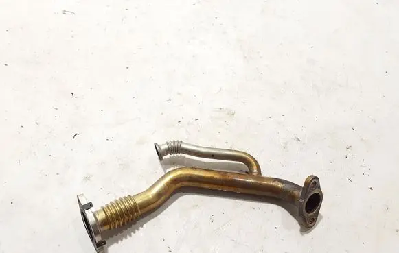 Volvo XC90 EGR valve line/pipe/hose 32240139