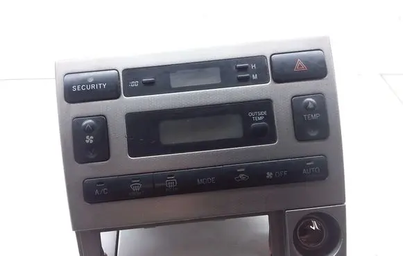 Toyota Corolla Verso E121 Climate control unit 8865013030 1773005812