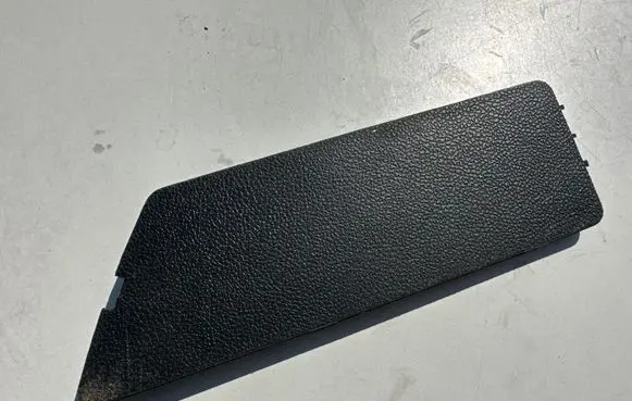Mercedes-Benz S W221 Dashboard side end trim A2516890208 18111647