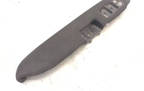 Honda CR-V Front door interior handle trim 83520SWE010