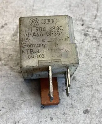 Volkswagen PASSAT B5 Other relay 191906383c