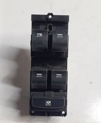 Hyundai i40 Electric window control switch 93570-3Z550 39R4961000