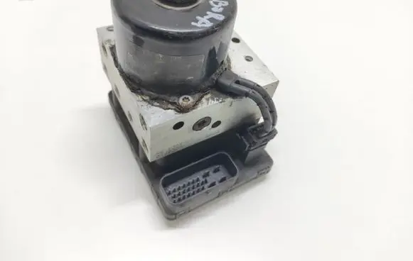 Volkswagen Golf IV ABS Pump 1J0907379P 5WK8476 10094903313