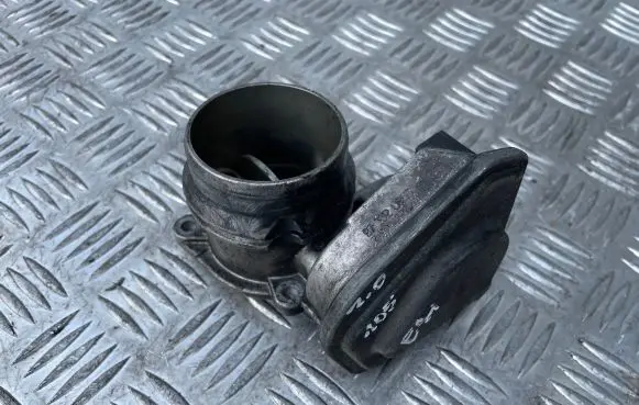 BMW 3 E90 E91 Throttle valve 780437301