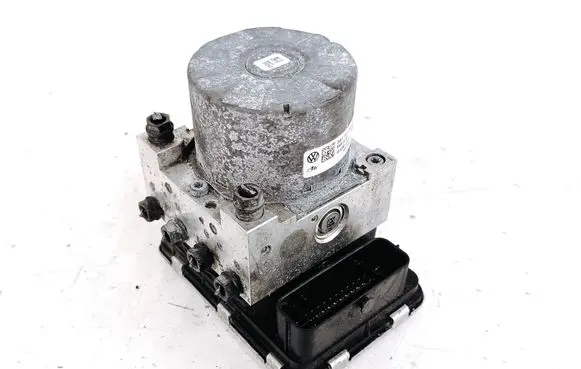 Volkswagen PASSAT B8 USA ABS Pump 561614517H 561907379H