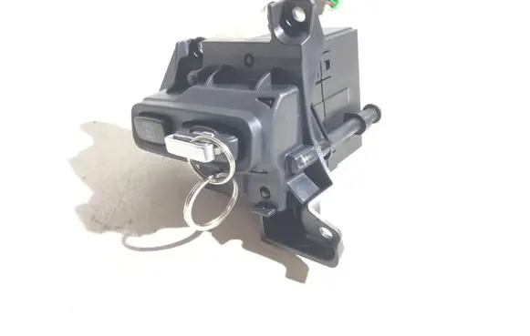 Volvo V70 Ignition lock 30724528