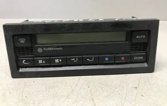 Volkswagen Golf IV Climate control unit