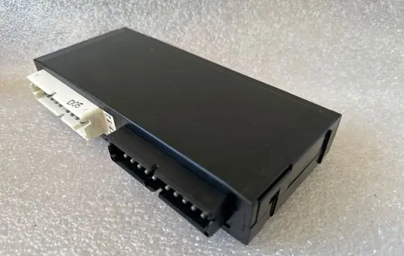 BMW 5 E34 Comfort/convenience module 61351379741 606140X01E