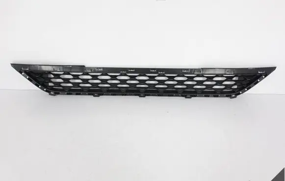 Hyundai Tucson TL Front bumper lower grill 86561D7500