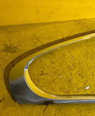 Jaguar XF Rear door windshield rail 8X23-F255A60