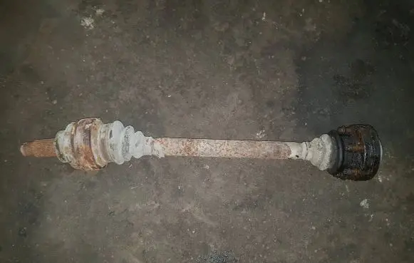 Rear driveshaft