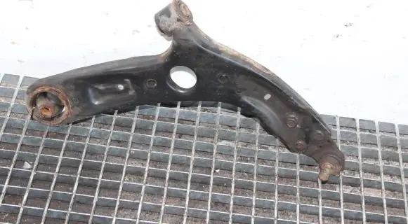KIA Soul Front lower control arm/wishbone