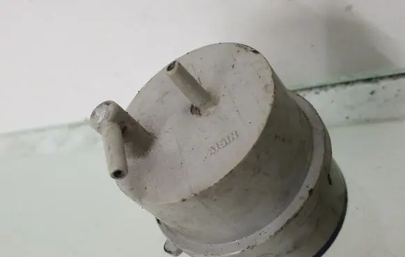 Opel Vectra C Vacuum air tank 