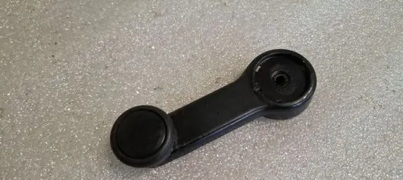 Ford Sierra Front door window winding handle 85BBA23342AA