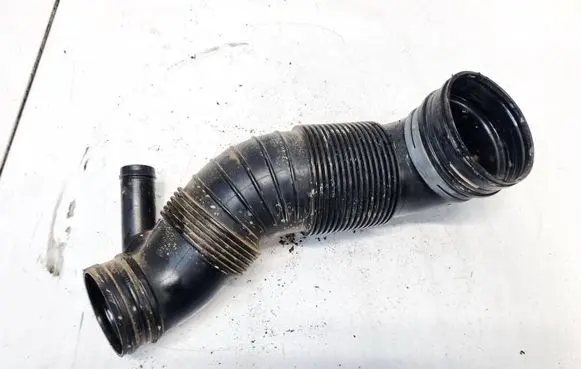 Audi Q3 8U Air intake hose/pipe 5N0129656