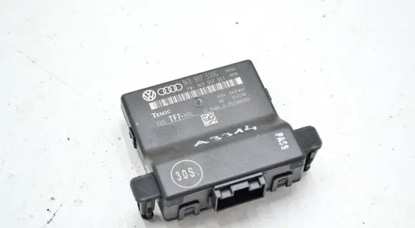 Audi A3 S3 8P Gateway control module 1K0907530G 0325 1K0907951