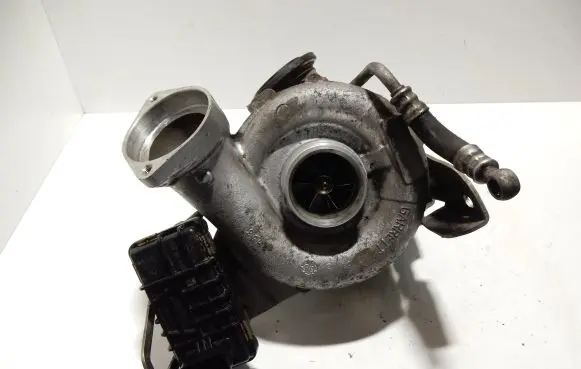 BMW 5 E60 E61 Turbo 7794259 6NW009228 63167
