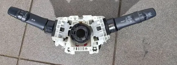 Mitsubishi L200 Light switch
