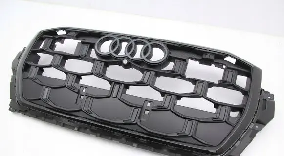 Audi Q7 4M Front bumper upper radiator grill 4M0853651