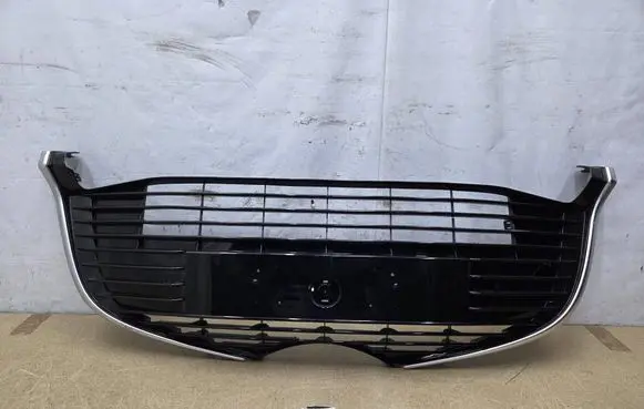 Toyota Yaris Front grill 531020D030 531120D390