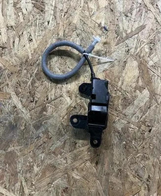 BMW X5 E70 Tailgate lock latch 5124716214709 7162147 988586