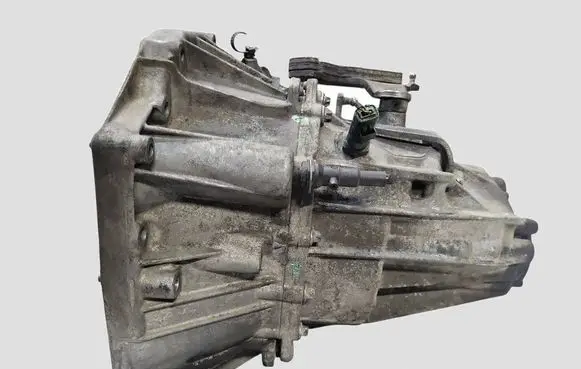 Nissan Qashqai+2 Manual 6 speed gearbox TL4113 8384829
