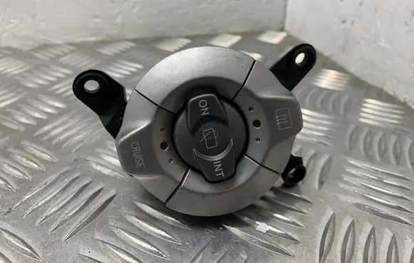 Windscreen/window heater switch