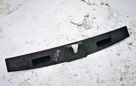 Mercedes-Benz ML W164 Other trunk/boot trim element a1647400030