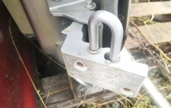 Audi A8 S8 D2 4D Rear door lower hinge