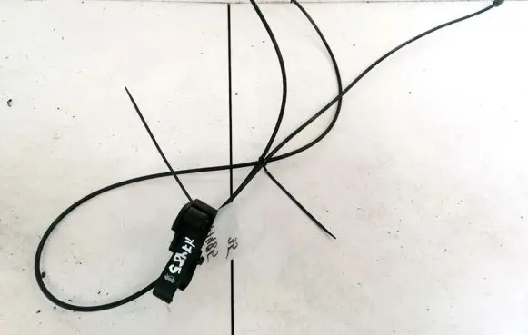Engine bonnet (hood) release handle