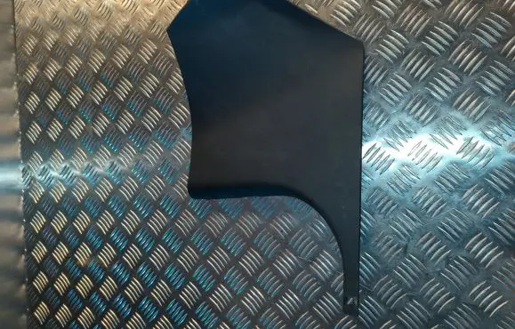 Mercedes-Benz E W212 Foot area side trim A2126800306