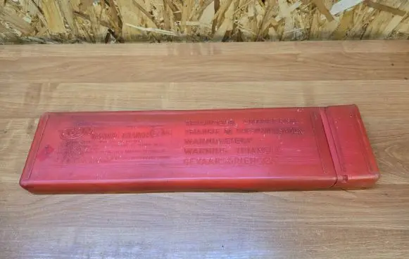 Volvo XC70 Emergency warning sign 
