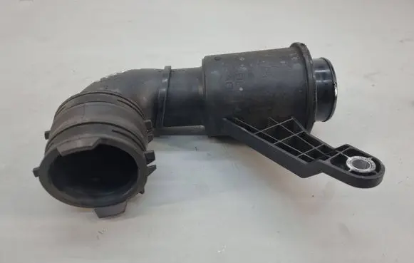 Jaguar F-Pace Intercooler hose/pipe HPLA9C602AB