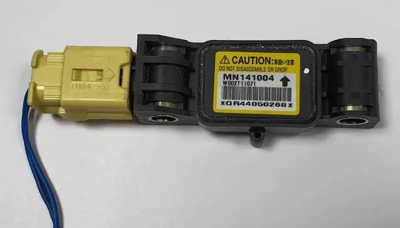 Mitsubishi Grandis Airbag deployment crash/impact sensor MN141004