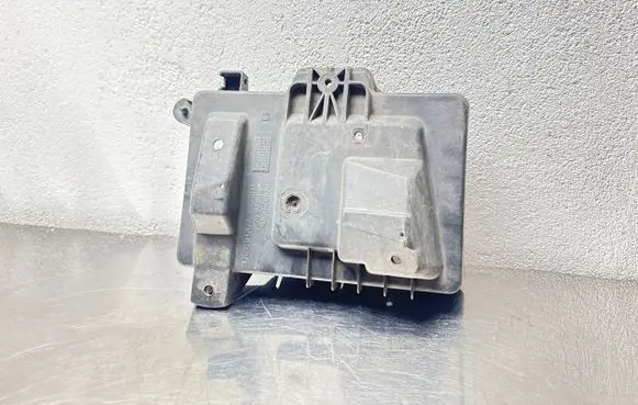 Opel Astra G Battery box tray 09132098 7004330