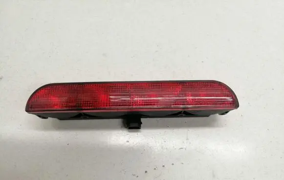 Audi A4 S4 B5 8D Third/center stoplight 0996400