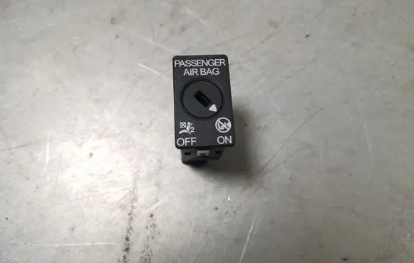 Seat Arona Passenger airbag on/off switch 5Q0919237