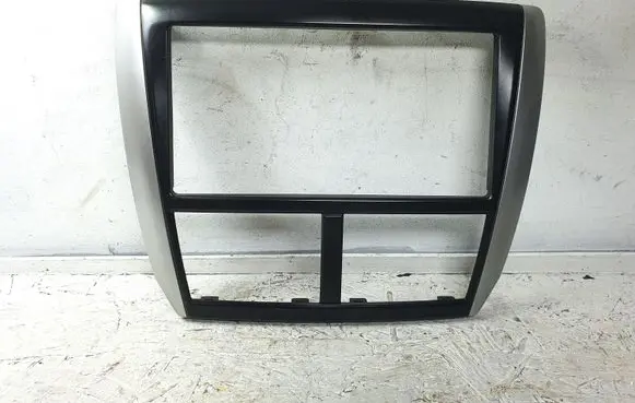 Subaru Forester SH Dash center air vent grill