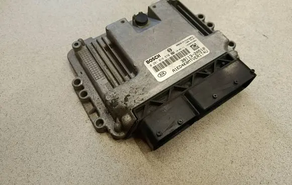 KIA Ceed Engine control unit/module 0281016570 1039S37864 391132A510