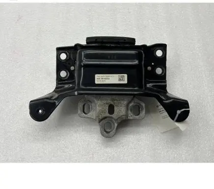 Audi A3 8Y Engine mount bracket 5Q0199555BJ