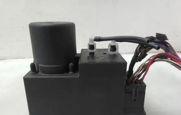 Audi A3 S3 8L Door central lock control unit/module 8L0862257L