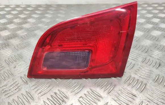 Opel Astra J Tailgate rear/tail lights 13282247