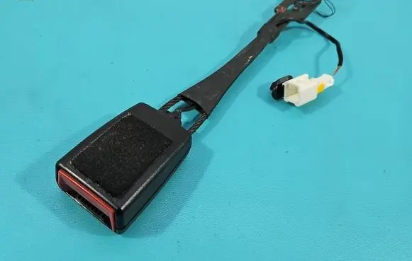 Peugeot 5008 Front seatbelt 9681989580 IMPRK1527190
