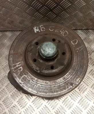 Mercedes-Benz C W203 Front wheel hub 