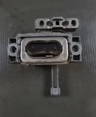Skoda Octavia Mk3 (5E) Engine mount bracket 5Q0199262DE