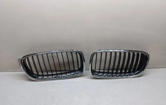 BMW 3 F30 F35 F31 Front grill 7255412 7255411